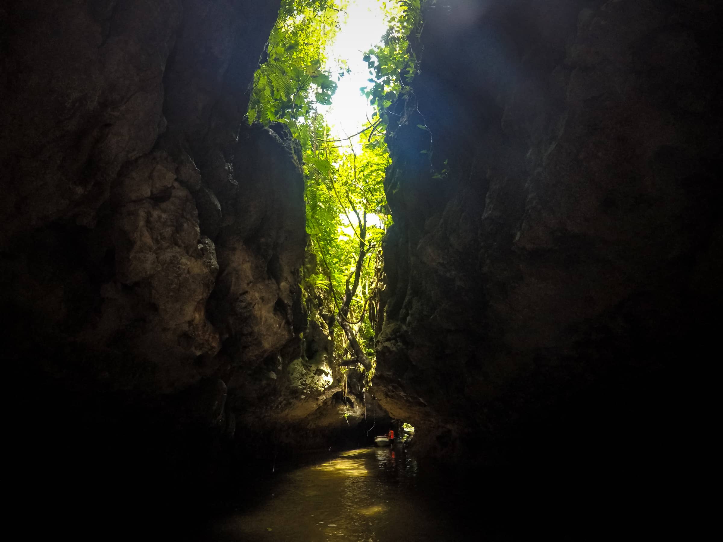 Lago Bayano Cave